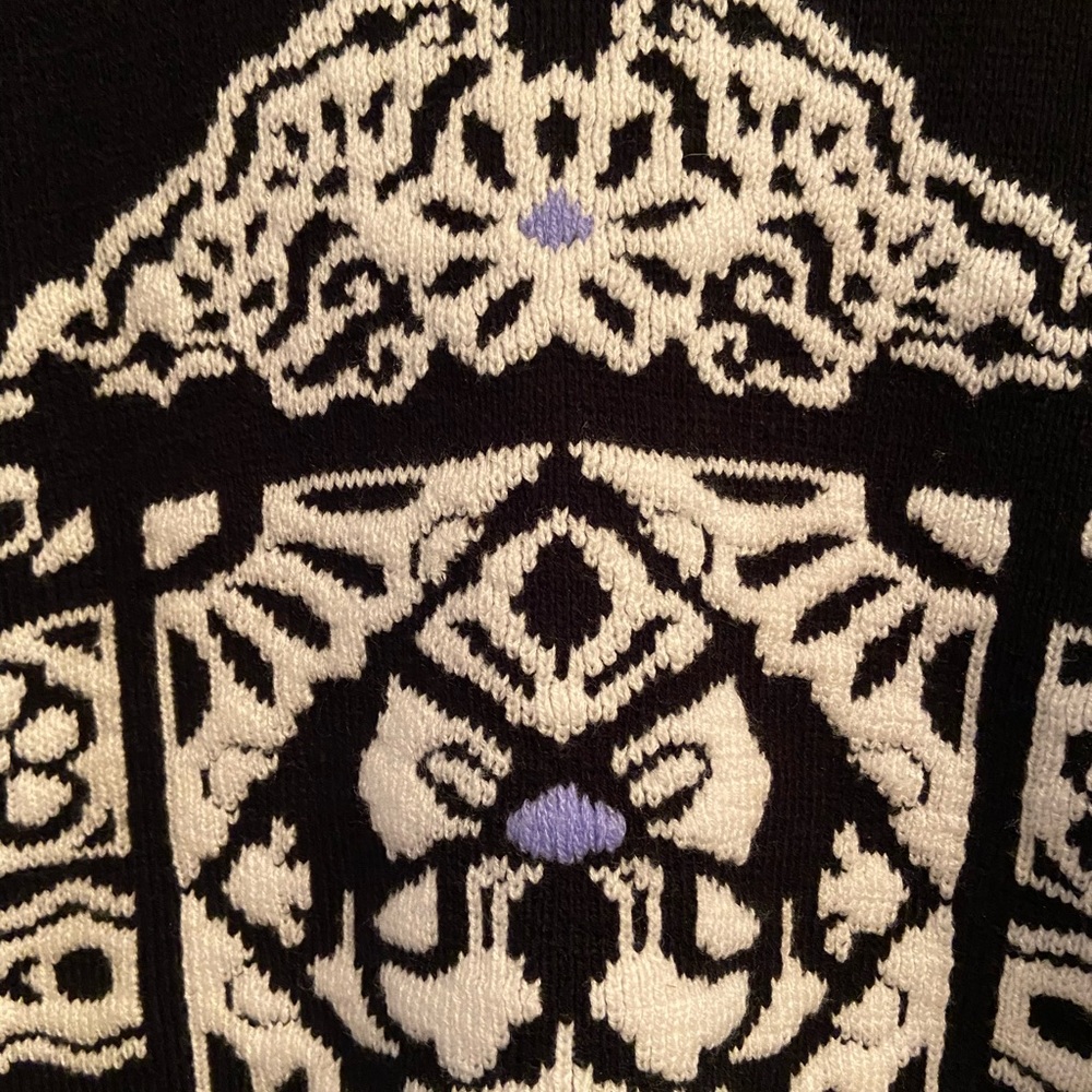 Black and White Knit Sweater - Picture 7 of 15